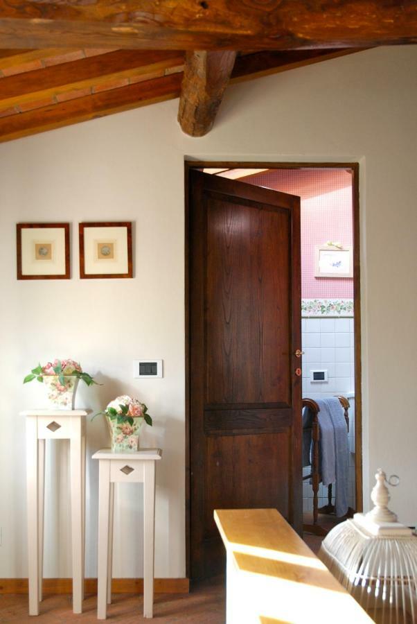 Appartamento Con Patio Privato E Giardino Tra Pisa E Firenze 팔라야 외부 사진